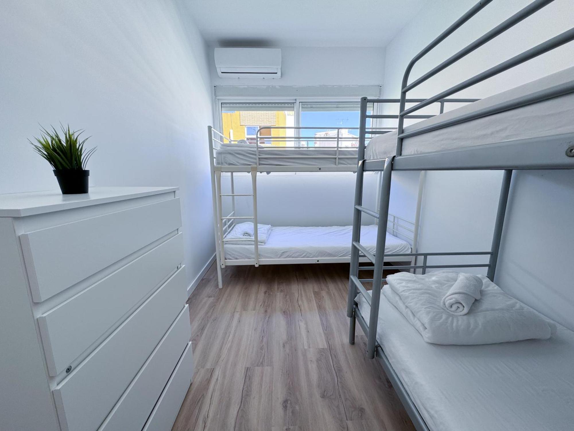 Muede Hostel Torremolinos Ngoại thất bức ảnh