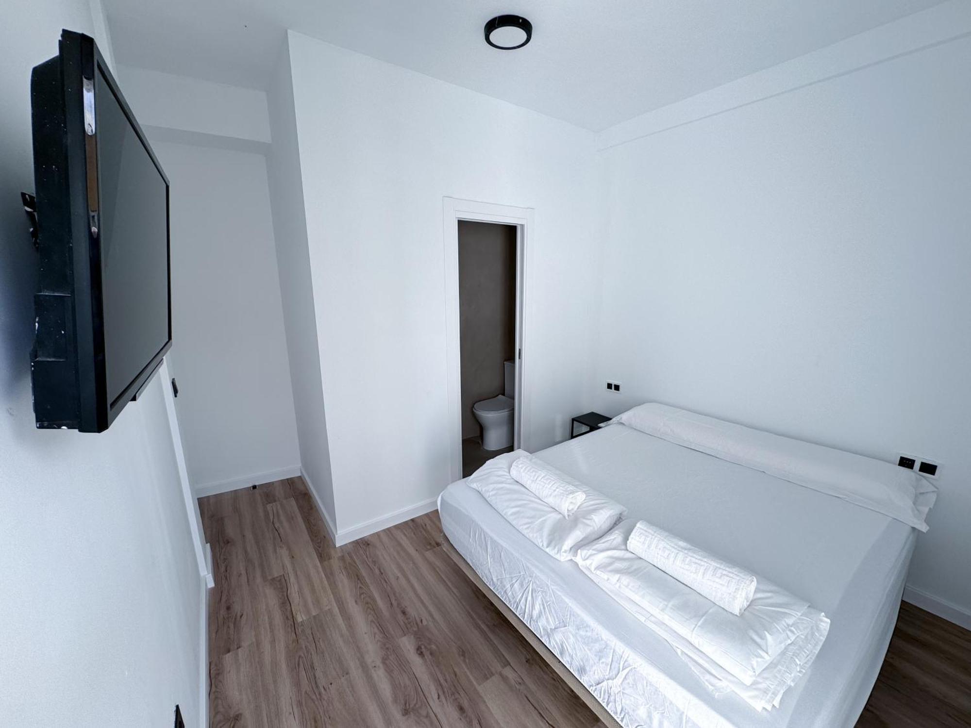 Muede Hostel Torremolinos Ngoại thất bức ảnh