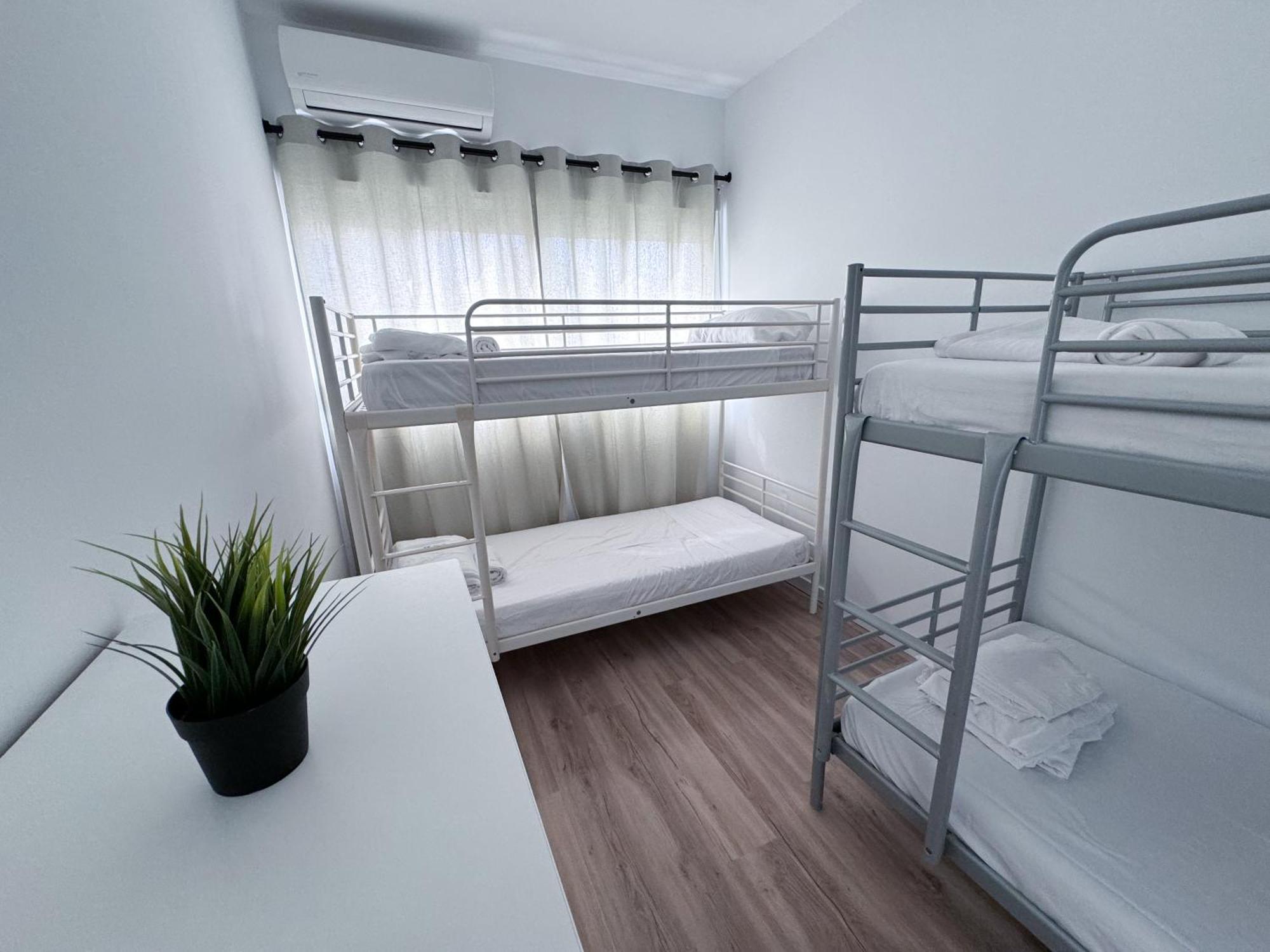 Muede Hostel Torremolinos Ngoại thất bức ảnh